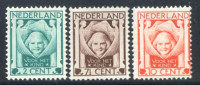 Afbeelding bij Netherlands NVPH 141-43 MNH (scan D)